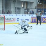 VIDEO: Táborský kapitán Suchánek prožíval na trestné těžké chvíle. Kohouti prohráli s Kolínem na nájezdy