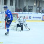 VIDEO: Táborský kapitán Suchánek prožíval na trestné těžké chvíle. Kohouti prohráli s Kolínem na nájezdy