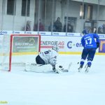 VIDEO: Táborský kapitán Suchánek prožíval na trestné těžké chvíle. Kohouti prohráli s Kolínem na nájezdy