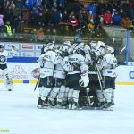 VIDEO: Táborský kapitán Suchánek prožíval na trestné těžké chvíle. Kohouti prohráli s Kolínem na nájezdy