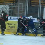 VIDEO: Junioři Tábora bušili do soupeře o přesilovkách marně. Přesto nadělili brněnské Technice sedm kousků