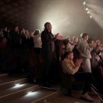 Projekt Kořeny taneční školy Coda a sezimovoústecké zušky vyprodal sál kulturního domu Spektrum rovnou čtyřikrát