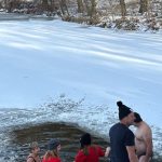 Novoroční namáčení do Chadimáku v Jistebnici přilákalo 54 otužilců