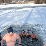 Novoroční namáčení do Chadimáku v Jistebnici přilákalo 54 otužilců