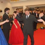 Budoucí truhláři, strojní mechanici a farmáři rozjeli v Milevsku svůj ples