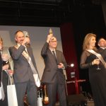 Budoucí truhláři, strojní mechanici a farmáři rozjeli v Milevsku svůj ples