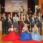 Budoucí truhláři, strojní mechanici a farmáři rozjeli v Milevsku svůj ples