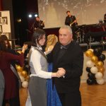 Budoucí truhláři, strojní mechanici a farmáři rozjeli v Milevsku svůj ples