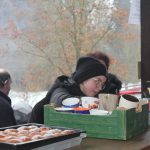 Rekordní účast na Dražickém máčení. Otužilcům počasí přálo