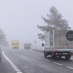 Mlhovky nejsou dekorace. Řada řidičů je používá špatně