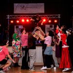 Holky za kluky, kluci za holky. Deváťáci to rozjeli ve velkém