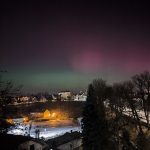 Polární záře předvedla na noční obloze úchvatnou show. K vidění může být i dnes v noci