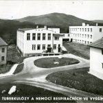 Město Vyšší Brod začalo s obnovou Hrudkova. Opravuje první byty a spouští soutěž na podobu nových lázní