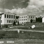 Město Vyšší Brod začalo s obnovou Hrudkova. Opravuje první byty a spouští soutěž na podobu nových lázní