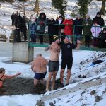 Novoroční namáčení do Chadimáku v Jistebnici přilákalo 54 otužilců