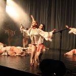 Projekt Kořeny taneční školy Coda a sezimovoústecké zušky vyprodal sál kulturního domu Spektrum rovnou čtyřikrát