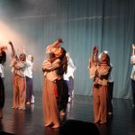 Projekt Kořeny taneční školy Coda a sezimovoústecké zušky vyprodal sál kulturního domu Spektrum rovnou čtyřikrát