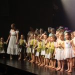 Projekt Kořeny taneční školy Coda a sezimovoústecké zušky vyprodal sál kulturního domu Spektrum rovnou čtyřikrát