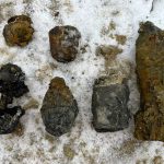 Vodní nádrž nedaleko zámku Kratochvíle vydává své tajemství. Pyrotechnici odpalují nalezenou munici