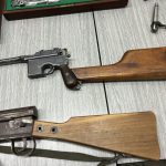 Při zbraňové amnestii přinesl člověk budějovickým policistům raritu. Zbraň v hodnotě kolem milionu