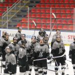 Hokej: Dvojzápas s Vary ukázal v akci vicemistry světa i Lukáše Pecha juniora