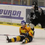 Hokej: Dvojzápas s Vary ukázal v akci vicemistry světa i Lukáše Pecha juniora