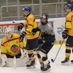 Hokej: Dvojzápas s Vary ukázal v akci vicemistry světa i Lukáše Pecha juniora