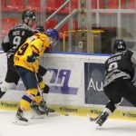 Hokej: Dvojzápas s Vary ukázal v akci vicemistry světa i Lukáše Pecha juniora