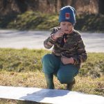 Blíží se jarní tah žab. Dobrovolníci staví na Strakonicku zábrany u silnic