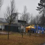 VIDEO: V Hluboké nad Vltavou poklepali na základní kámen nového zimního stadionu. V sobotu ve staré Kuki aréně zhasnou