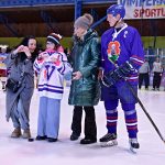 Benefiční hokejová exhibice se hrála pro Elišku Malou. Do Vimperka se vrátil rodák Šimon Hrubec