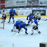 VIDEO: Sérii vyloučení vystřídala série gólová. Kohouti si poradili s Chomutovem 3:0