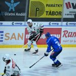 VIDEO: Sérii vyloučení vystřídala série gólová. Kohouti si poradili s Chomutovem 3:0