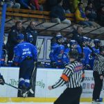 VIDEO: Sérii vyloučení vystřídala série gólová. Kohouti si poradili s Chomutovem 3:0