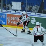 VIDEO: Sérii vyloučení vystřídala série gólová. Kohouti si poradili s Chomutovem 3:0