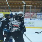 VIDEO: Deváťáci HC Tábor prohráli s Říčany a naděje na záchranu extraligy je pryč