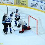 VIDEO: Deváťáci HC Tábor prohráli s Říčany a naděje na záchranu extraligy je pryč