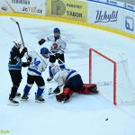 VIDEO: Deváťáci HC Tábor prohráli s Říčany a naděje na záchranu extraligy je pryč