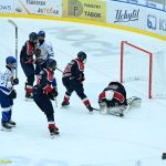 VIDEO: Stöhr mohl rozhodnout z trestného střílení o všech bodech! Kohouti pak prohráli s Wolves v prodloužení