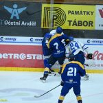 VIDEO: Junioři Tábora se na vítězství v derby s Pískem pořádně nadřeli. Vítěznou trefu zařídil až v poslední části Říha