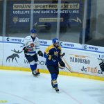 VIDEO: Junioři Tábora se na vítězství v derby s Pískem pořádně nadřeli. Vítěznou trefu zařídil až v poslední části Říha