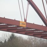 VIDEO: Lávka je na místě. Unikátní podívanou v Dražejově si nenechaly ujít desítky zvědavců