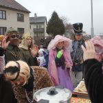 V Kovářově ubylo masek. Zpěvu a tance nikoliv