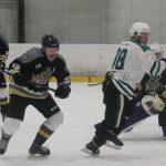 Hokej: V krajském čtvrtfinále mezi Hlubokou a Krumlovem je to po neděli nerozhodně