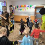 Video: V Milísku se z dětí stávají hrdinové i princezny