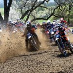 Starostka motokros v Klukách nechce… Motokrosový spolek se přestěhoval do Jinína, kde uspořádá mistrovství světa!