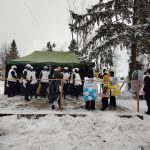 V Kamenném Újezdu slaví masopust po svém. Místo průvodu pořádají závod na lyžích a soutěž o nejlepší koblihu