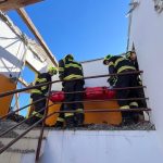 Při demolici ve Větřní zavalila mladého muže část zdi. Utrpěl vážná poranění