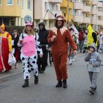 Měšický masopust roste. Letos masky prověřil sníh i obnovená trasa