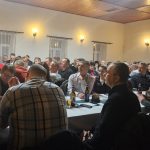 Martin Kuba vyrazil do terénu. V Jarošově čekala hejtmana nabitá hospoda